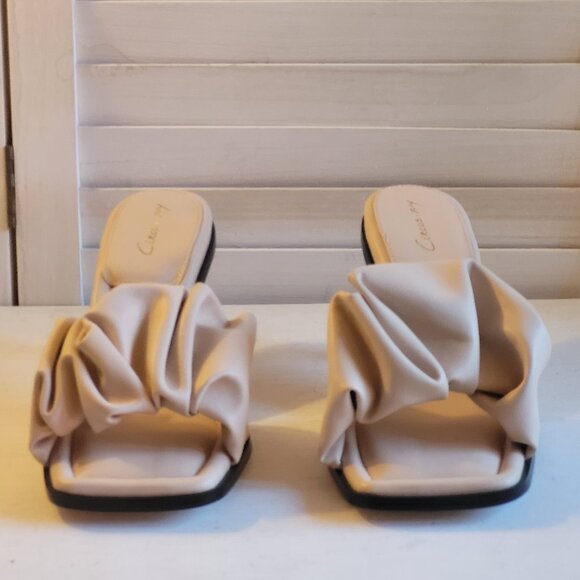 $79 NWT (9) Sam Edelman Slade Ruffled Dress Sandals - Picture 11 of 12